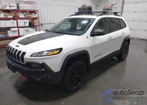 2018 Jeep Cherokee Trailhawk 4X4 z USA, uszkodzony, nr VIN 1C4PJMBXXJD582406